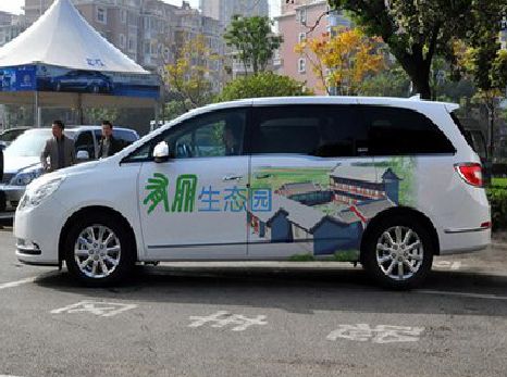 凯里户外车贴喷绘如何保持效果?