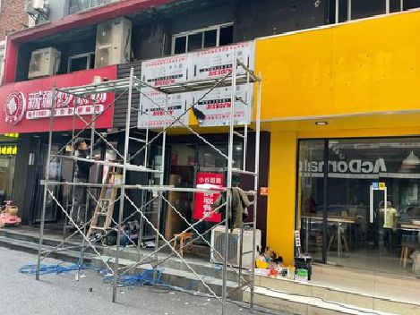 凯里制作广告招牌如何避免它发黄？